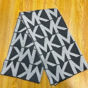 Michael Kors scarf